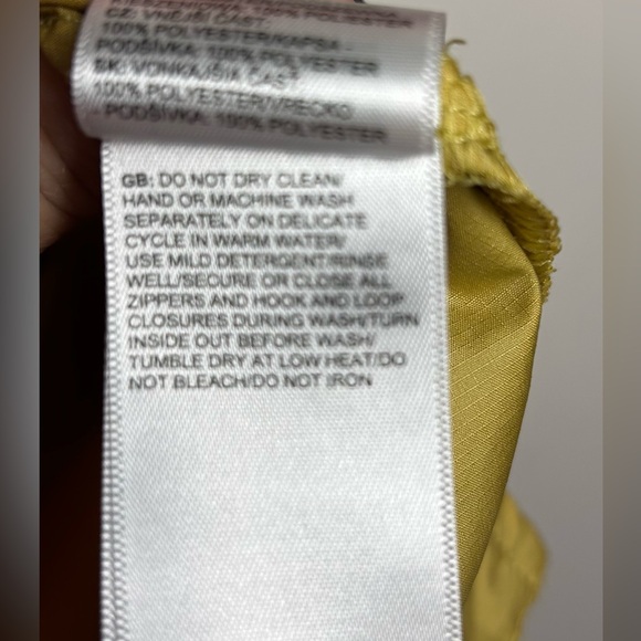 The North Face Jacket
Womens Med Anorak Fanorak
Windwall Windbreaker-Vintage - Picture 14 of 14